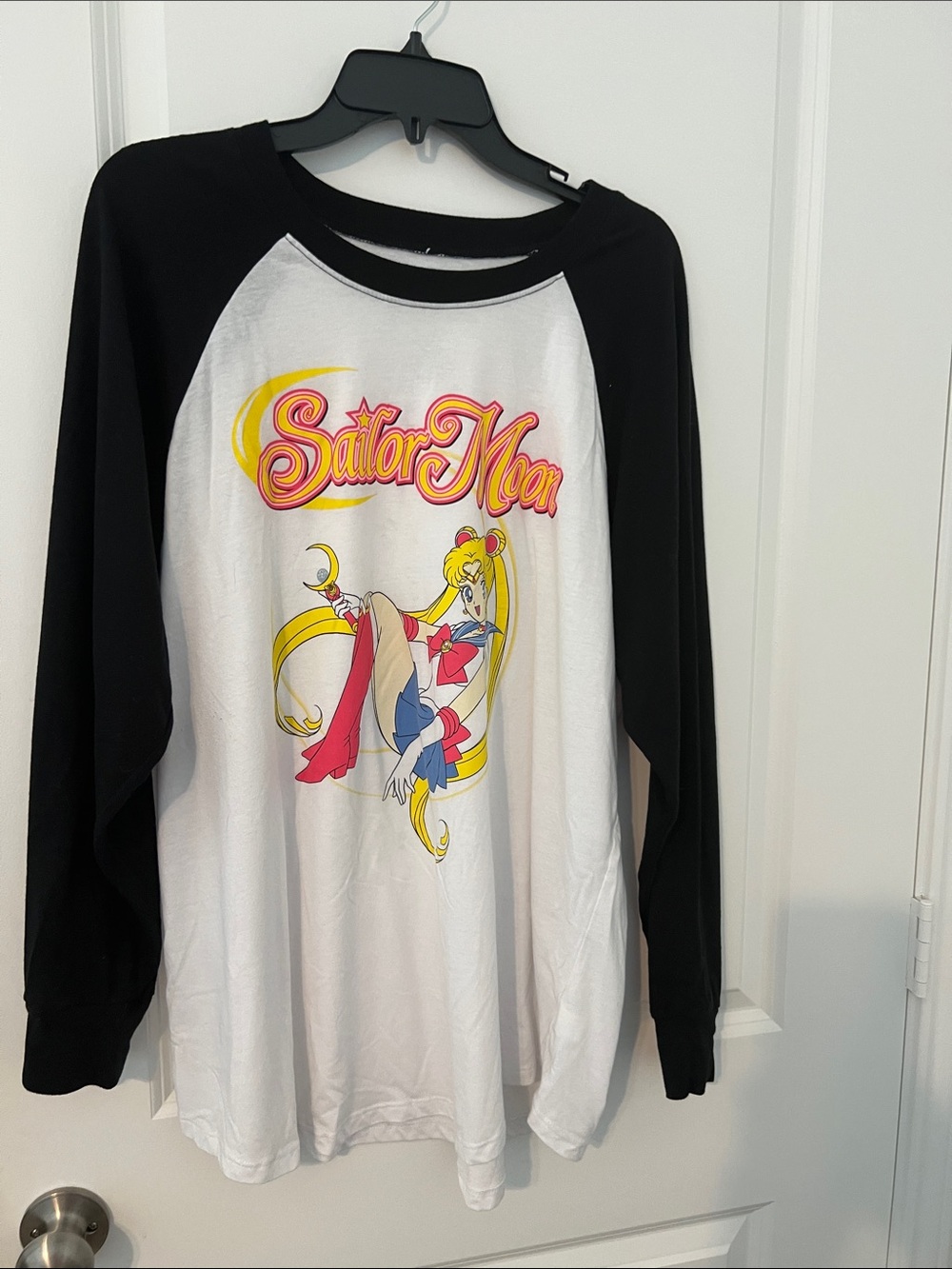 Women’s Sailor Moon Graphic Tee - Black & White